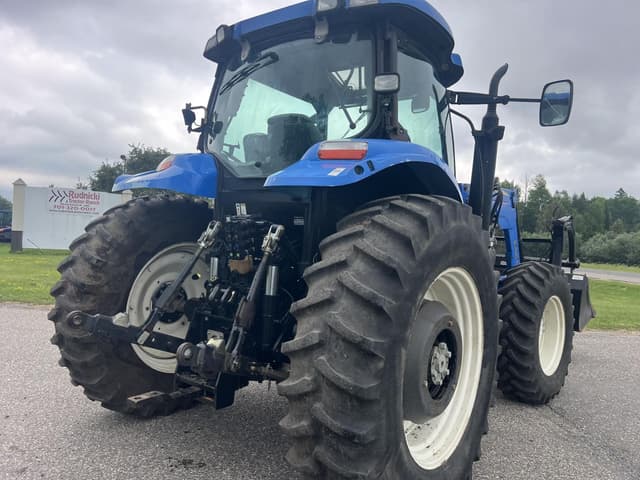 Image of New Holland TS125A equipment image 4