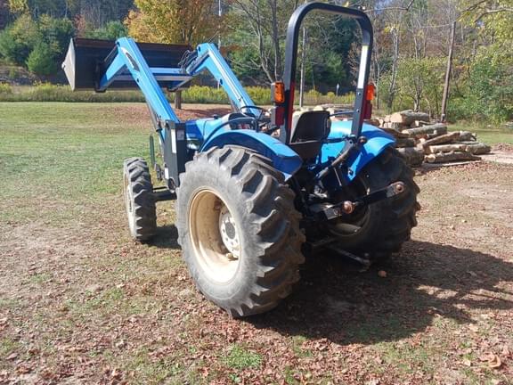 Image of New Holland TT60A equipment image 3