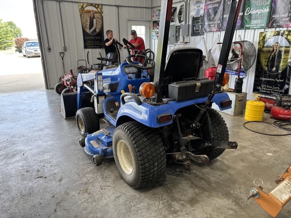Image of New Holland TZ22DA equipment image 3