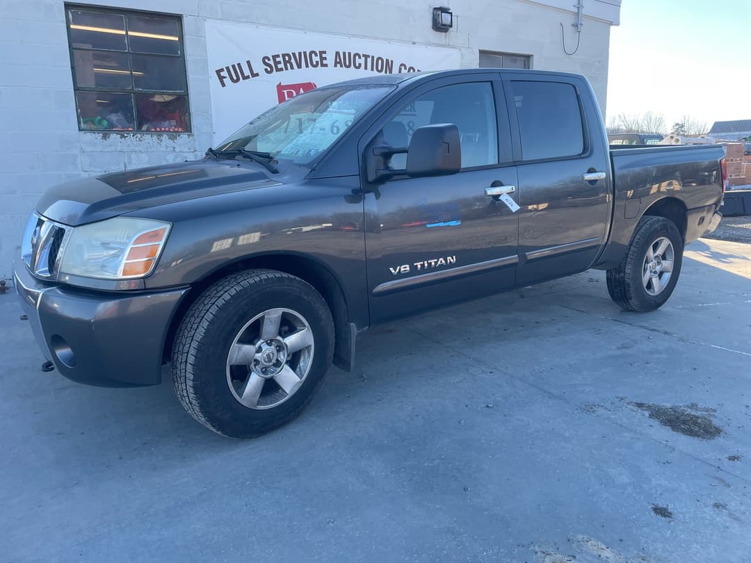 Image of Nissan Titan Primary image