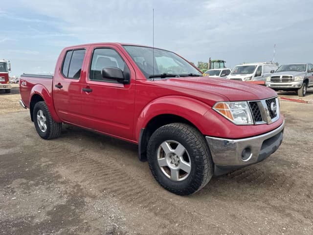 Image of Nissan Frontier equipment image 3