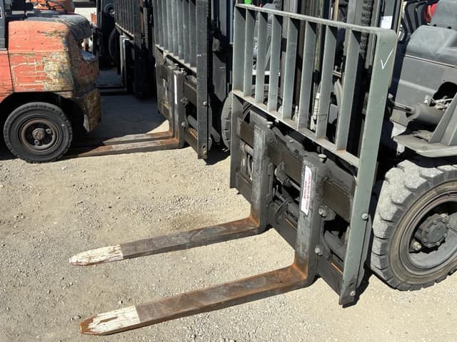 Image of Nissan 60 equipment image 4