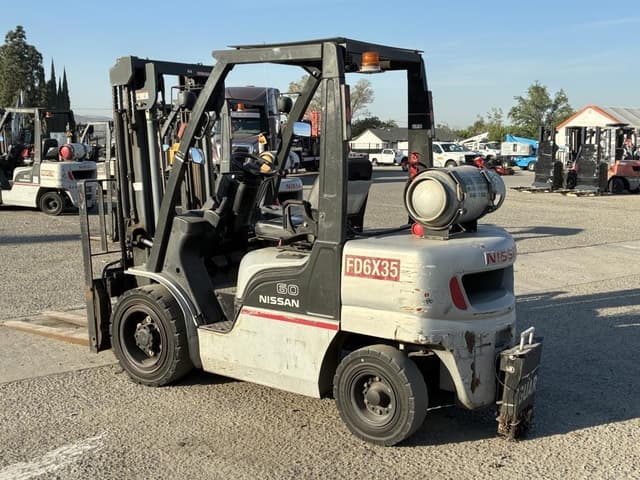 Image of Nissan MUGL02A30LV equipment image 3