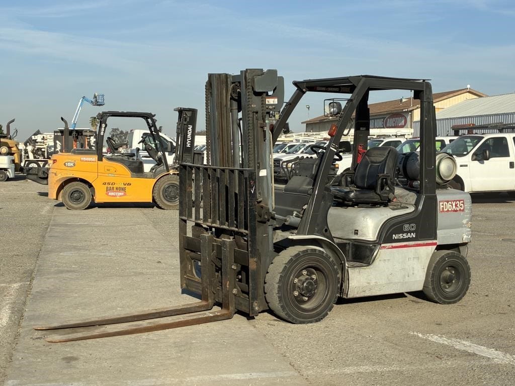 2006 Nissan MUGL02A30LV Equipment Image0