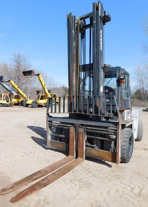 Image of Nissan 15500 equipment image 2