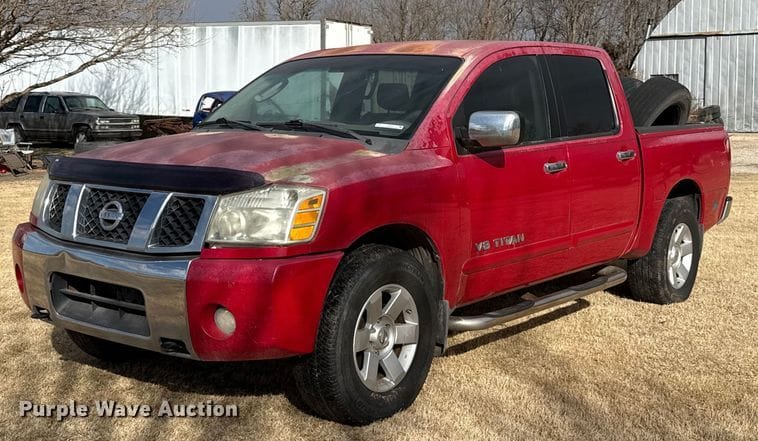 2006 Nissan Titan Equipment Image0