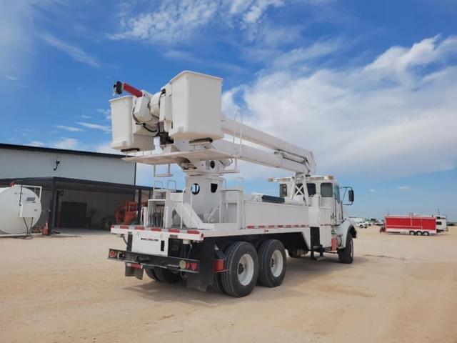Image of Oshkosh F-Series equipment image 4
