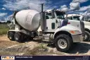 2006 Peterbilt 335 Image