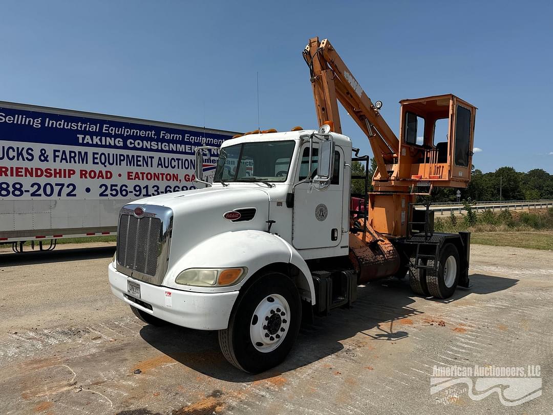 Image of Peterbilt 335 Primary image