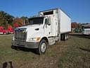 2006 Peterbilt 335 Image