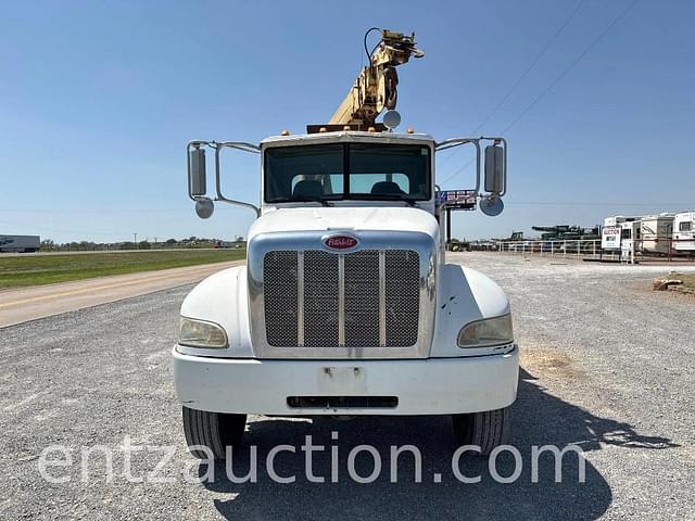 Image of Peterbilt 355 equipment image 1