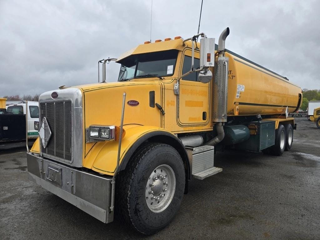 2006 Peterbilt 357 Equipment Image0
