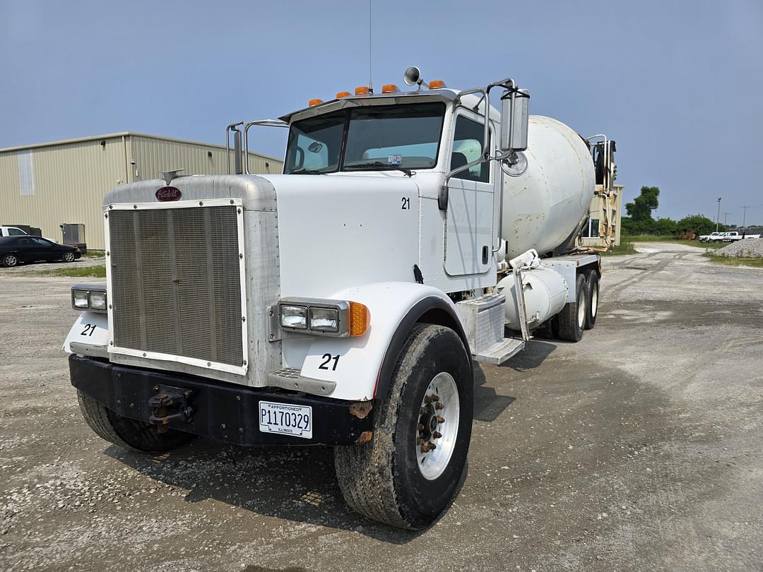 Image of Peterbilt 357 Primary image