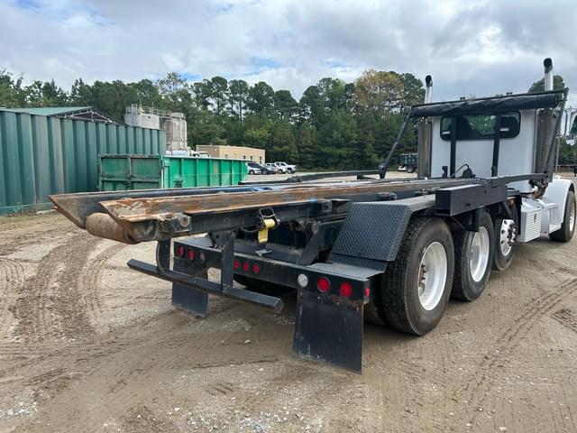 Image of Peterbilt 357 equipment image 2