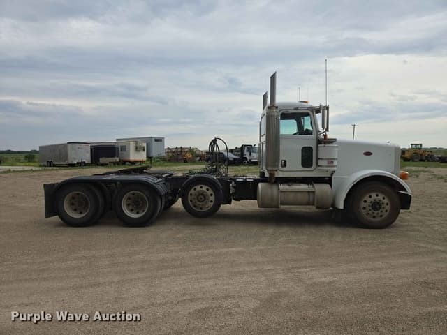 Image of Peterbilt 378 equipment image 3