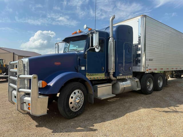 Image of Peterbilt 378 equipment image 1