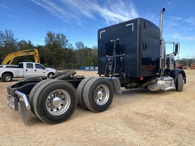 Image of Peterbilt 378 equipment image 2