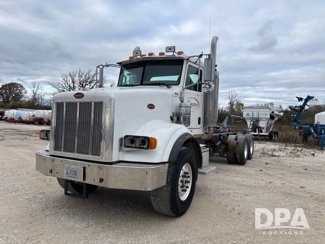 Image of Peterbilt 378 equipment image 1