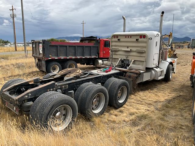 Image of Peterbilt 378 equipment image 3