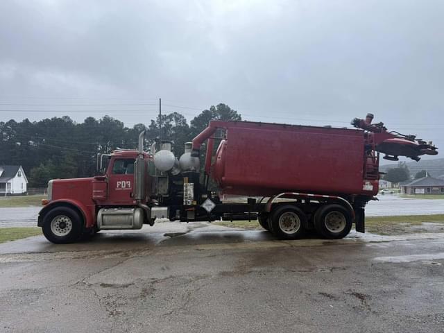 Image of Peterbilt 379 equipment image 1