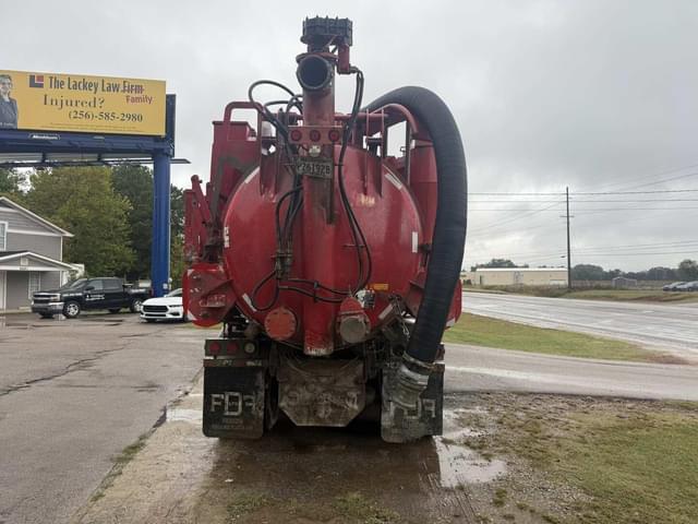 Image of Peterbilt 379 equipment image 4