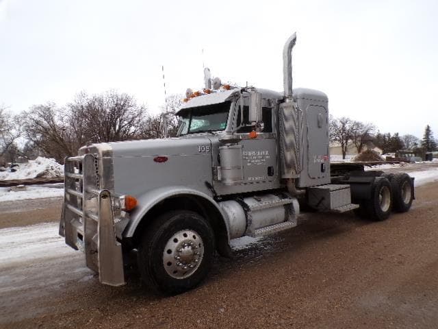 Image of Peterbilt 379 equipment image 1