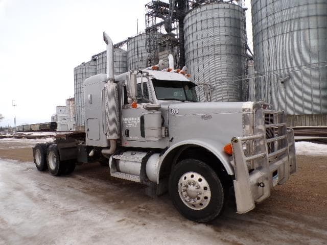 Image of Peterbilt 379 Primary image