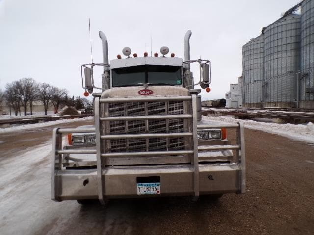 Image of Peterbilt 379 equipment image 2