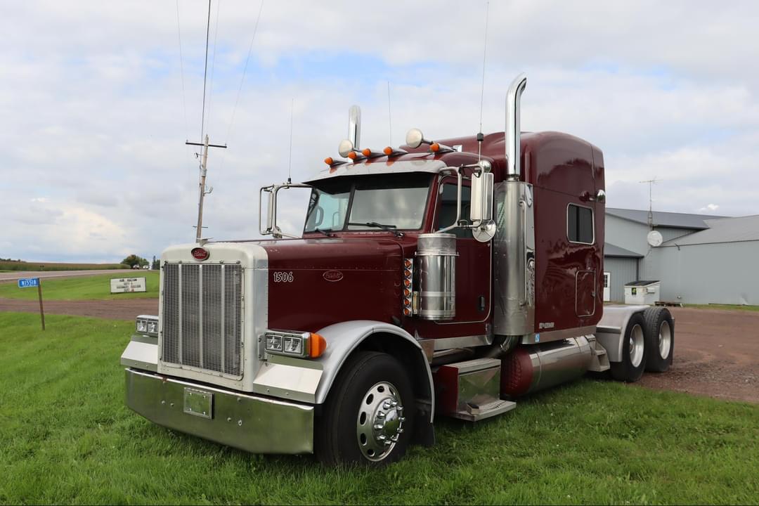 Image of Peterbilt 379 Primary image
