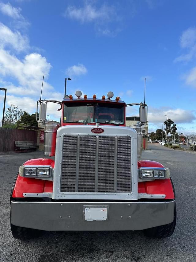 Image of Peterbilt 379 equipment image 2