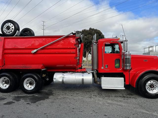 Image of Peterbilt 379 equipment image 1