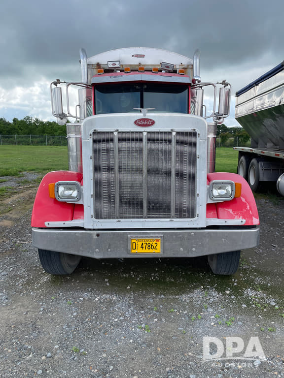 Image of Peterbilt 379 equipment image 4