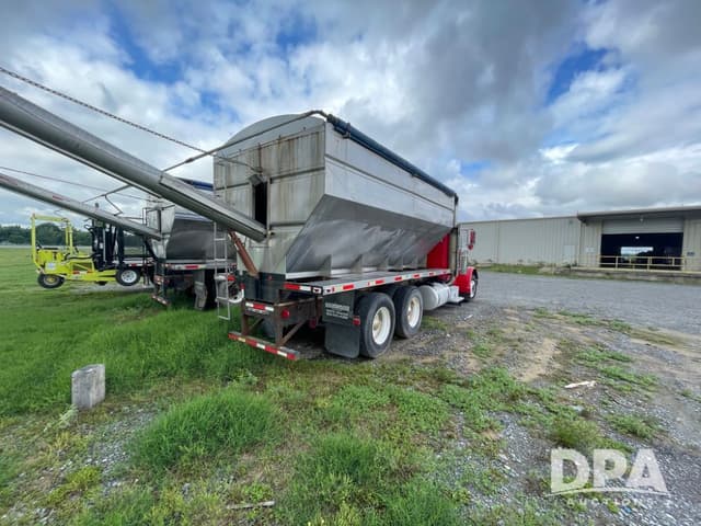 Image of Peterbilt 379 equipment image 3