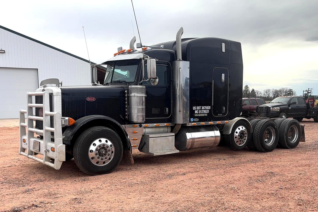 Image of Peterbilt 379 Primary image