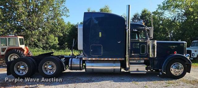 Image of Peterbilt 379 equipment image 3
