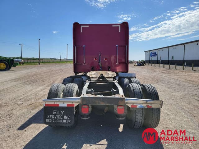 Image of Peterbilt 379 equipment image 4