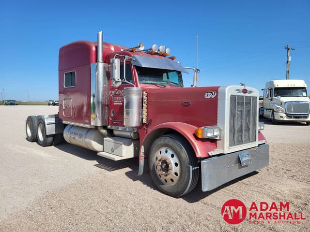 Image of Peterbilt 379 equipment image 1