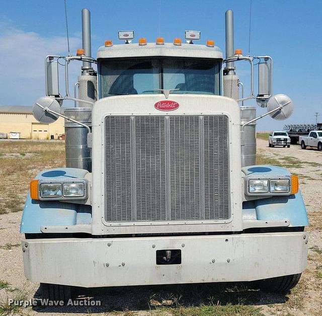 Image of Peterbilt 379 equipment image 1