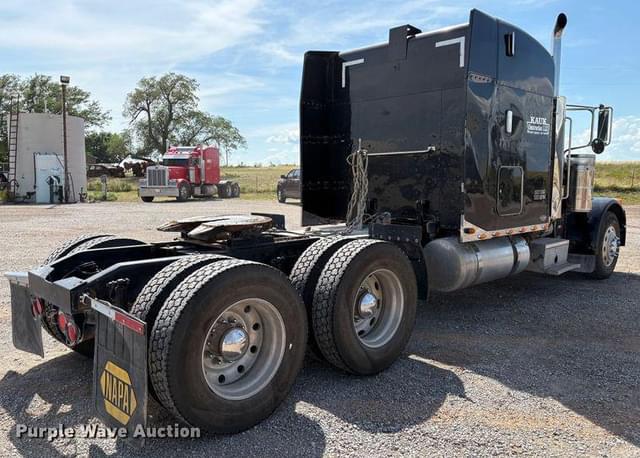 Image of Peterbilt 379 equipment image 4