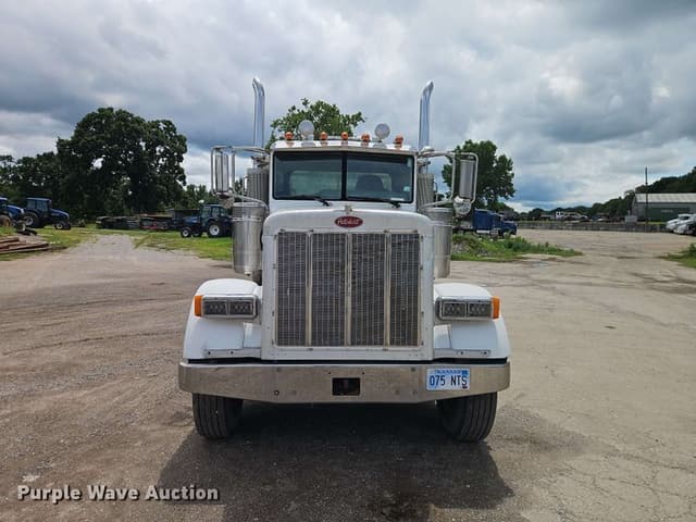 Image of Peterbilt 379 equipment image 1