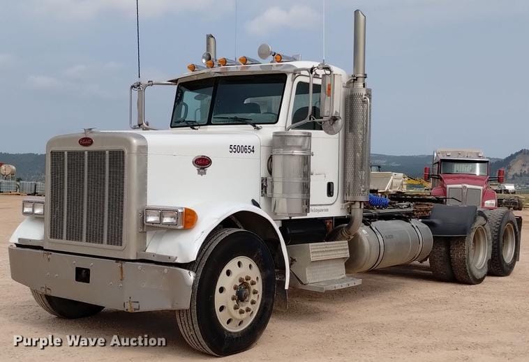 Main image Peterbilt 379
