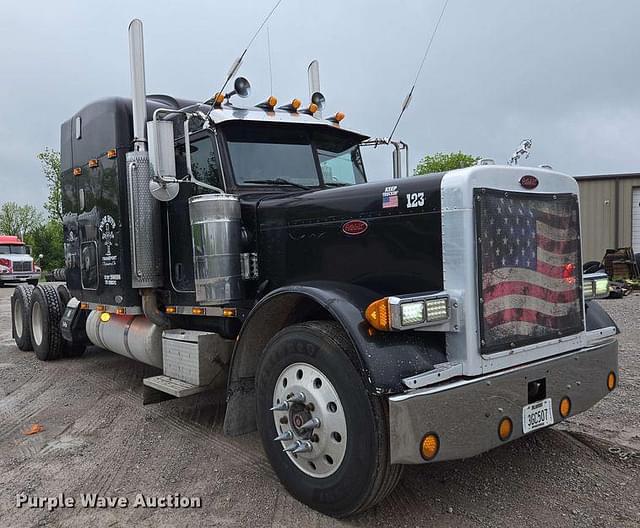 Image of Peterbilt 379 equipment image 2