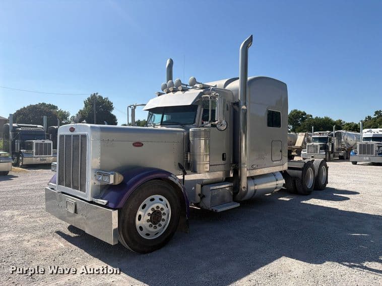 Image of Peterbilt 379 Primary image