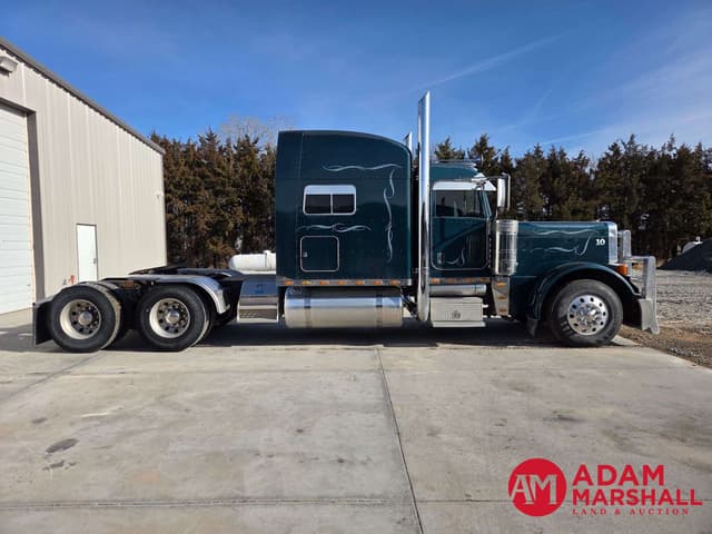 Image of Peterbilt 379 equipment image 3