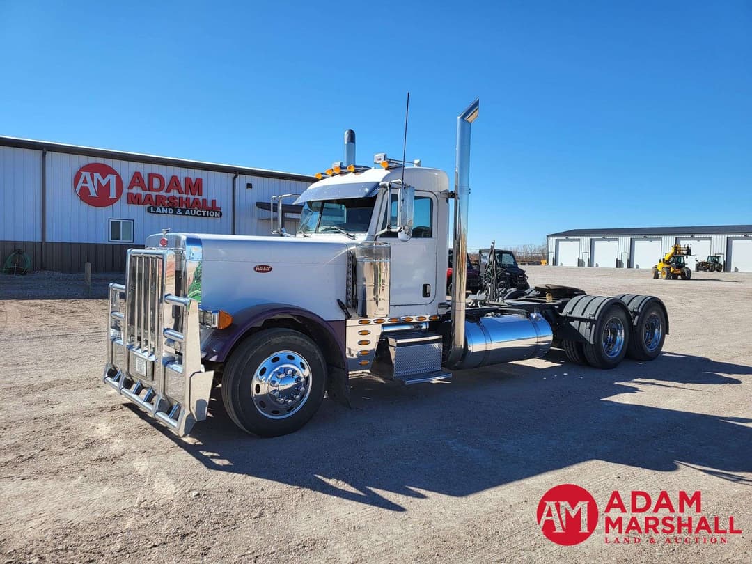 Image of Peterbilt 379 Primary image