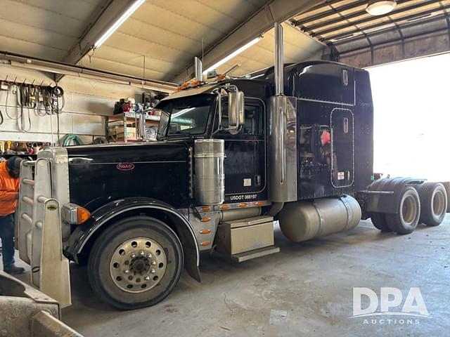Image of Peterbilt 379 equipment image 1