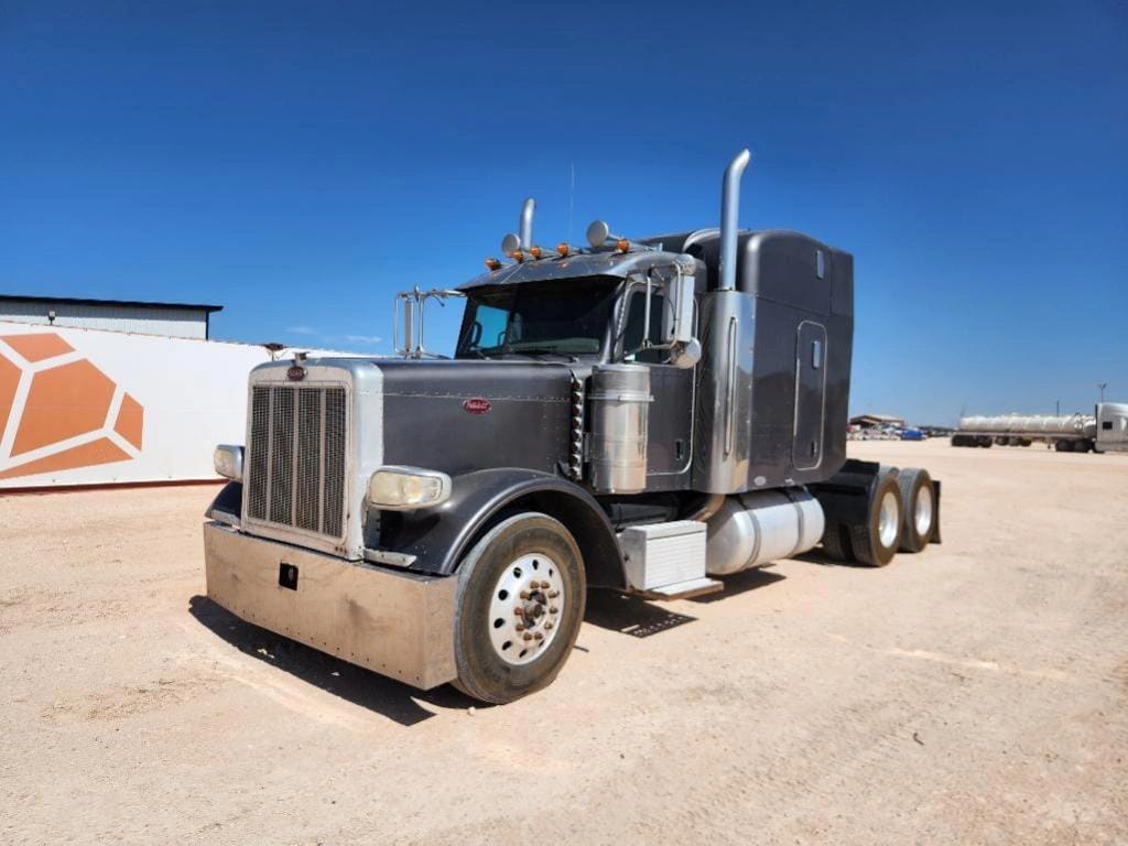 2006 Peterbilt 379 Equipment Image0