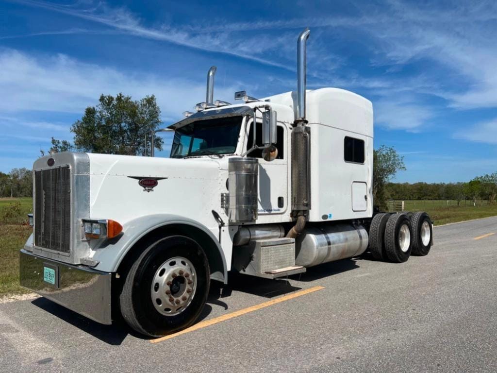 Main image Peterbilt 379