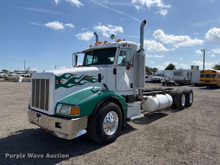 2006 Peterbilt 385 Equipment Image0