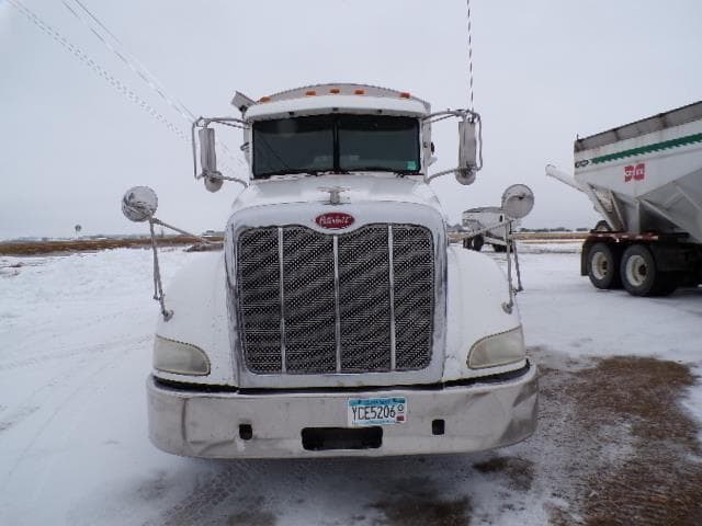 Image of Peterbilt 386 equipment image 1